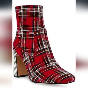 NWB Betsey Johnson Women's Blanche Plaid Heeled Bootie‎ Size 6.5